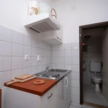 Loredana Apartment Lumbarda